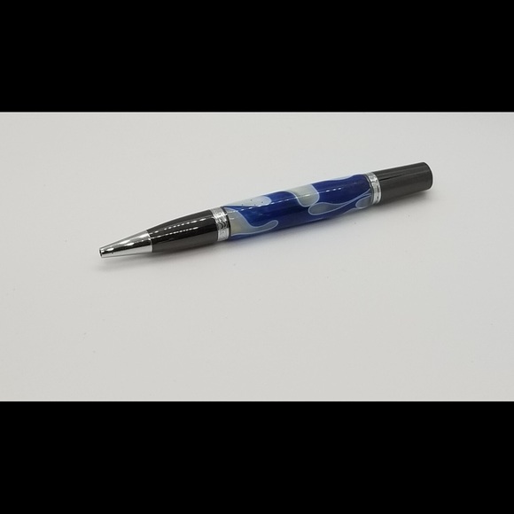 Handcrafted in Maine Gallant Style Pen - Picture 2 of 2